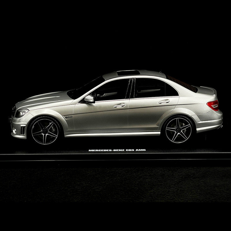 GT462 - MERCEDES BENZ C63 AMG SILVER