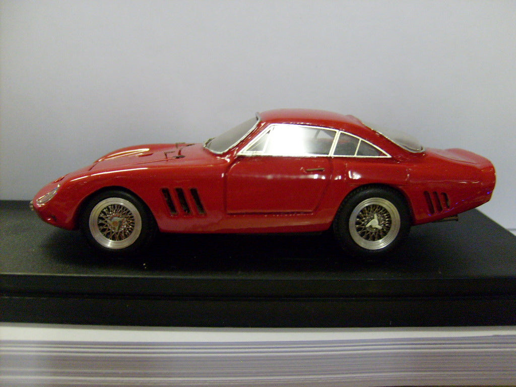 JL0277 - FERRARI GTO/LMB STRADALE 330 RED