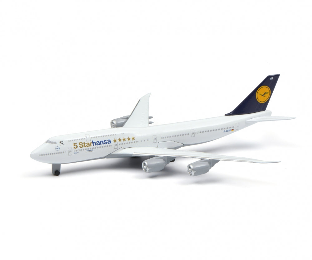 403551695 - LUFTHANSA, B-747-8