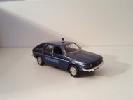 NOR513007 - RENAULT 30 POLICE BLUE