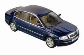 NOR840612 - SKODA SUPERB DARK BLUE 2004