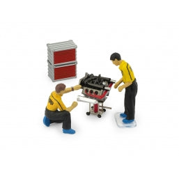 F092 - FERRARI MECHANICAL PIT CREW (ENGINE DIORAMA SET)