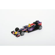 S4605 - RED BULL RB11 #26 2015 INFINITI RED BULL RACING DANIIL KVYAT