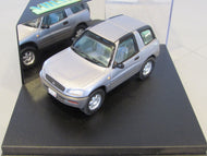 V98016 - TOYOTA RAV4 LIGHT SILVER GREY